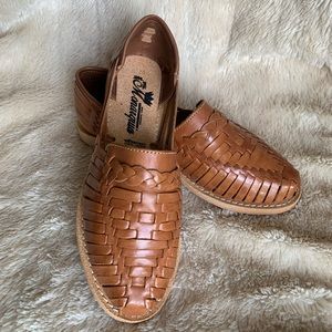 Women’s leather huarache